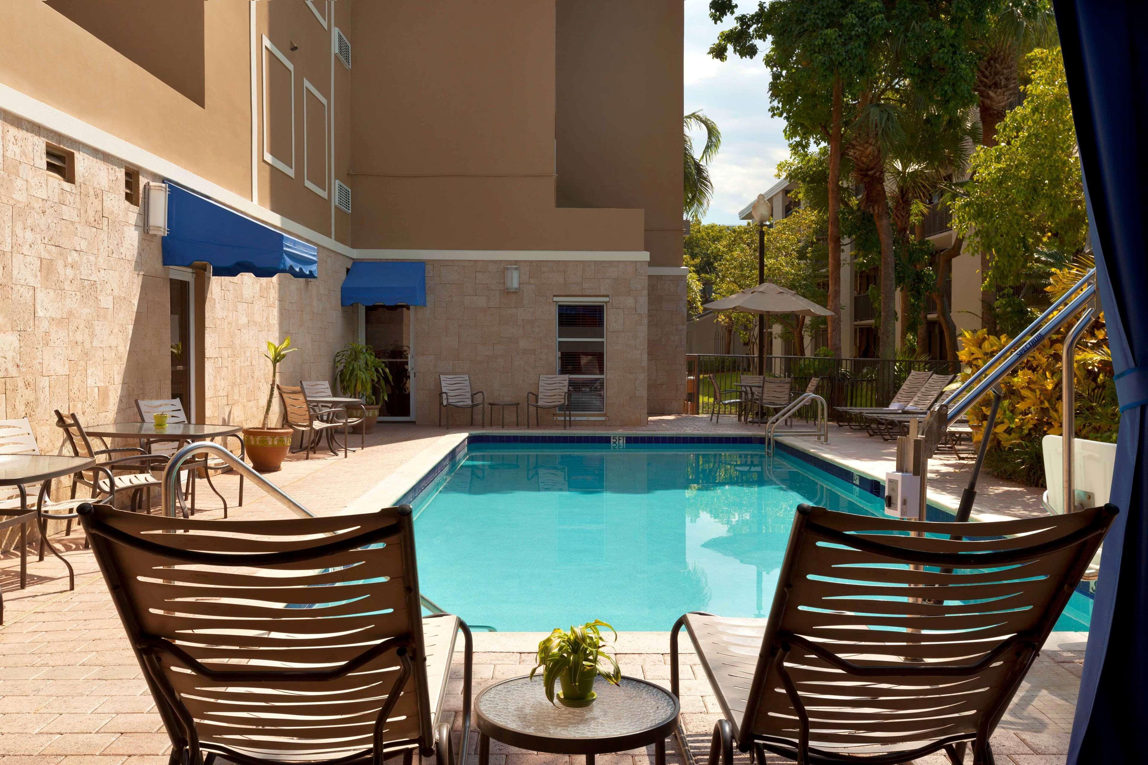 Hampton Inn & Suites Fort Lauderdale Airport Hollywood Exterior foto